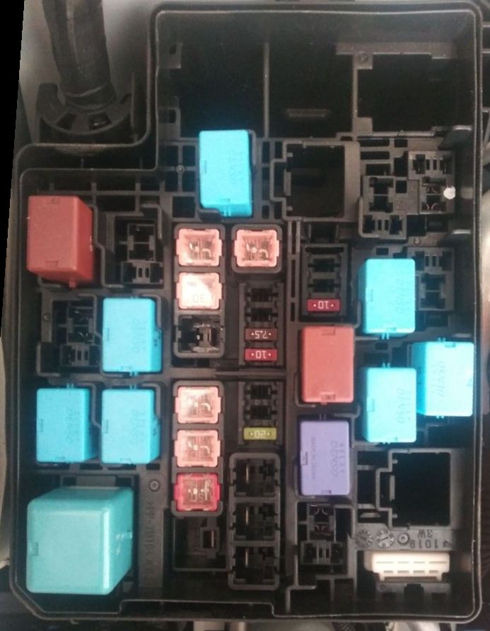 2016 Toyota RAV4 fuse box diagram