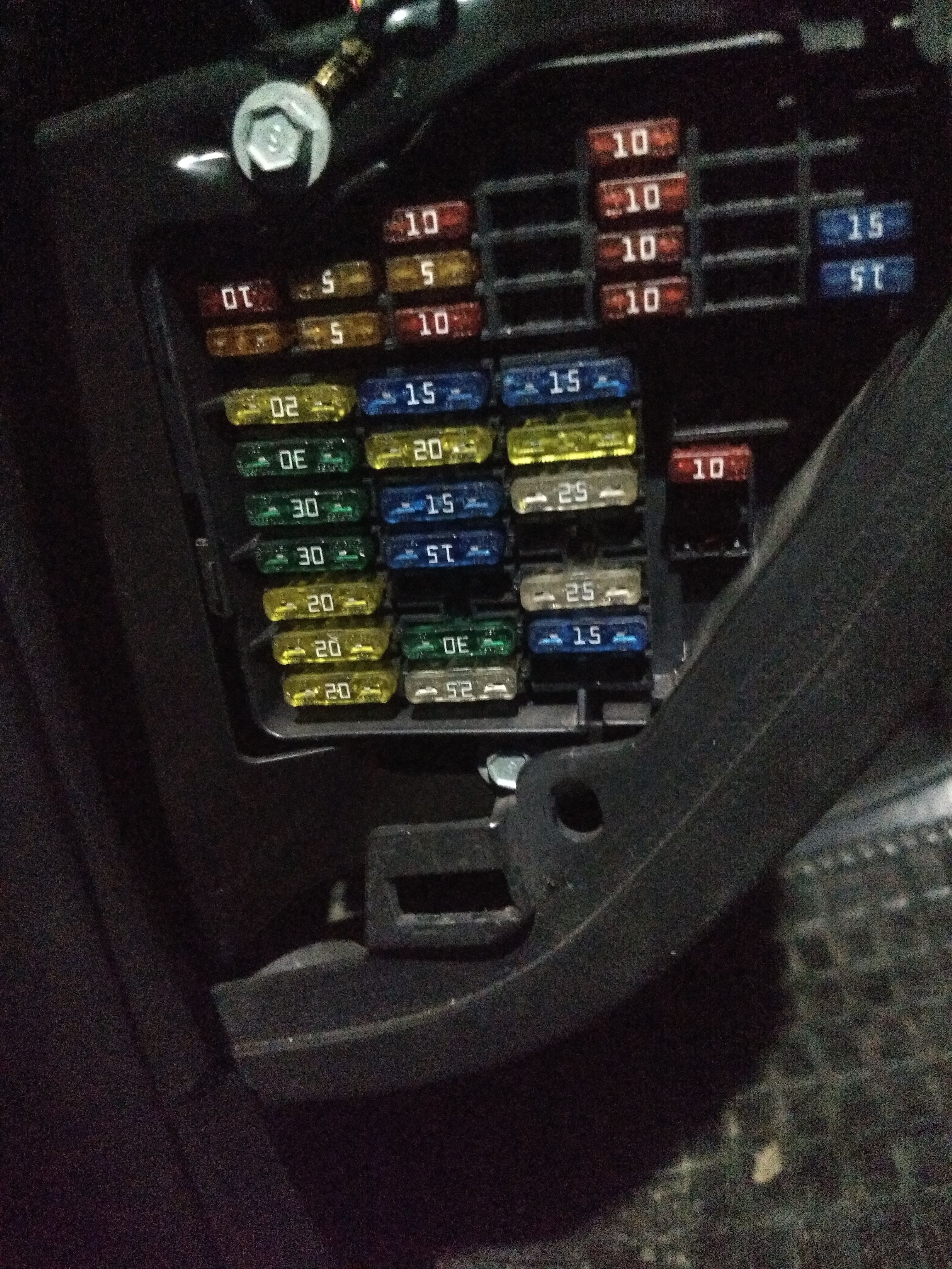 fuse for audi a4 cigarette lighter 2001 Audi A4 Cigarette lighter fuse