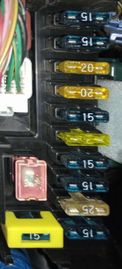 2001 Suzuki Baleno fuse box diagram