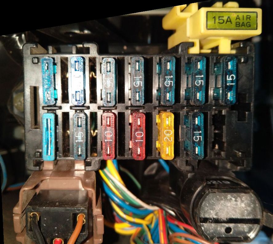 2000 Suzuki Jimny Cigarette lighter fuse
