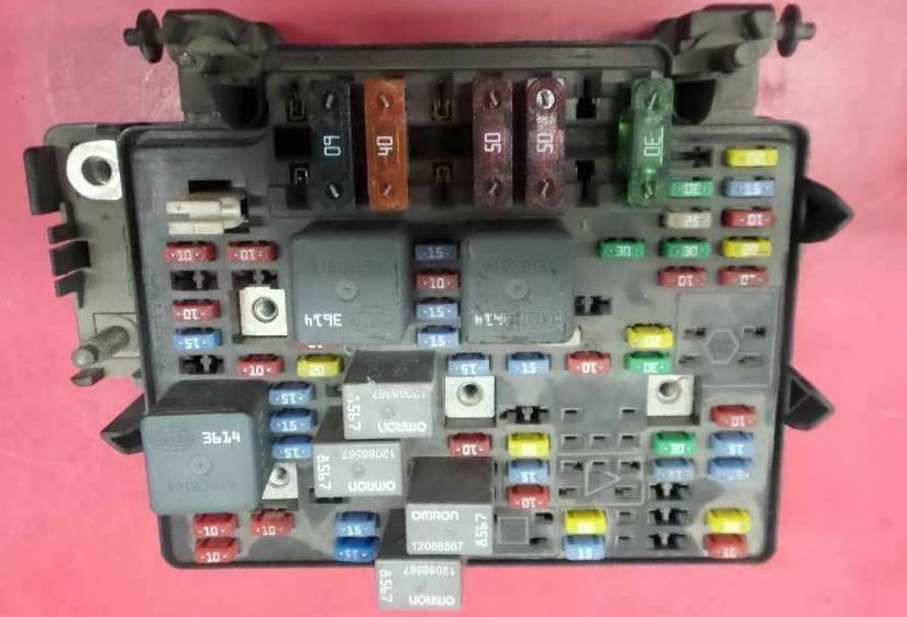 2002 silverado cigarette lighter fuse 2002 GMC Sierra 1500 Cigarette lighter fuse